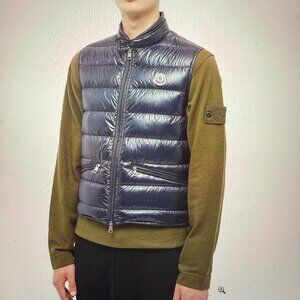 Moncler Gui Packable Down Gilet Size 2 - Medium in Navy Blue